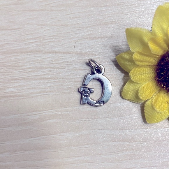 Sterling Silver Pendant - Picture 2 of 3